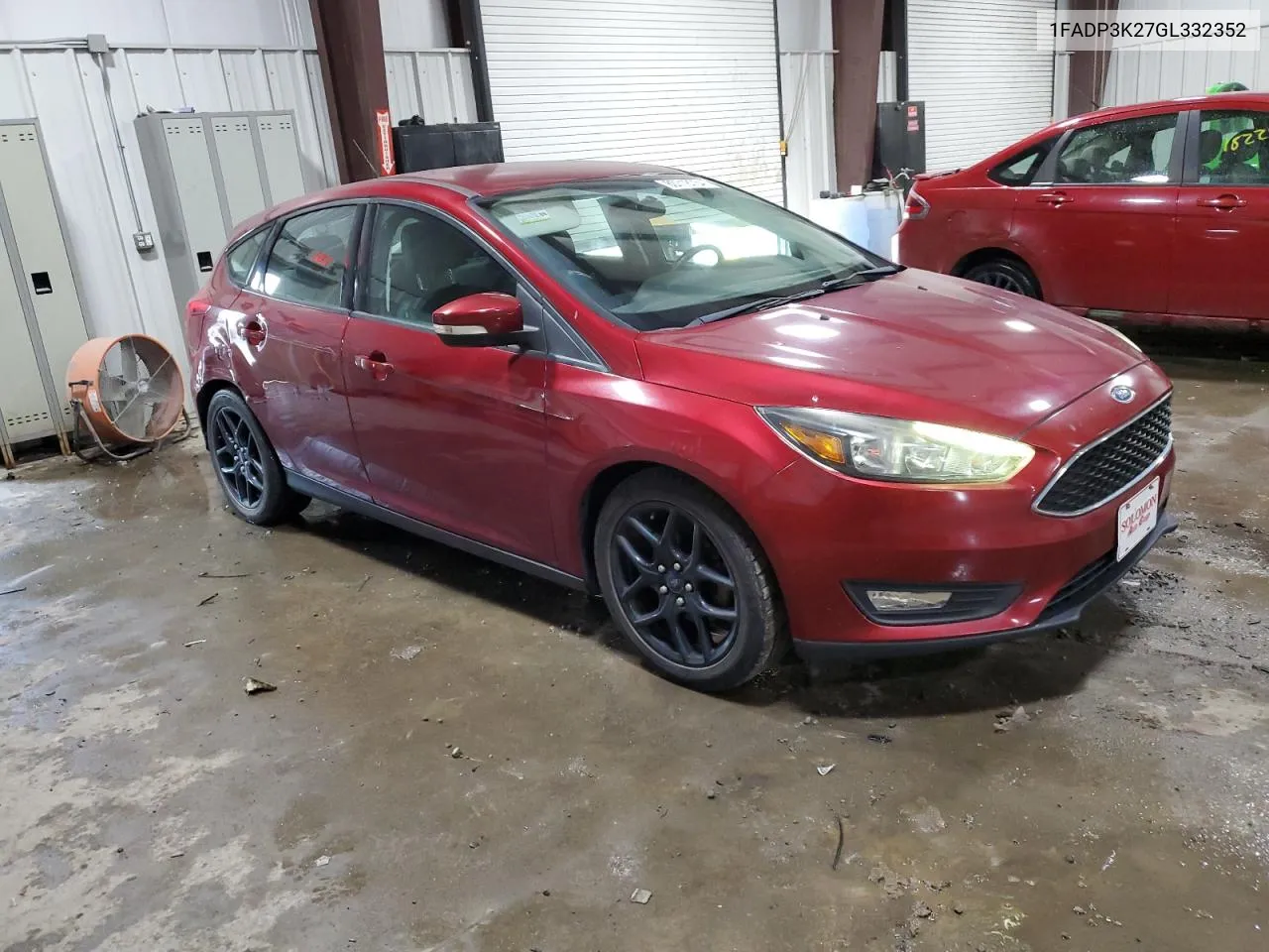 2016 Ford Focus Se VIN: 1FADP3K27GL332352 Lot: 80718734