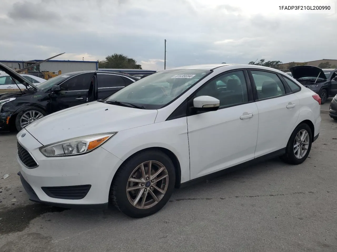 2016 Ford Focus Se VIN: 1FADP3F21GL200990 Lot: 81635694