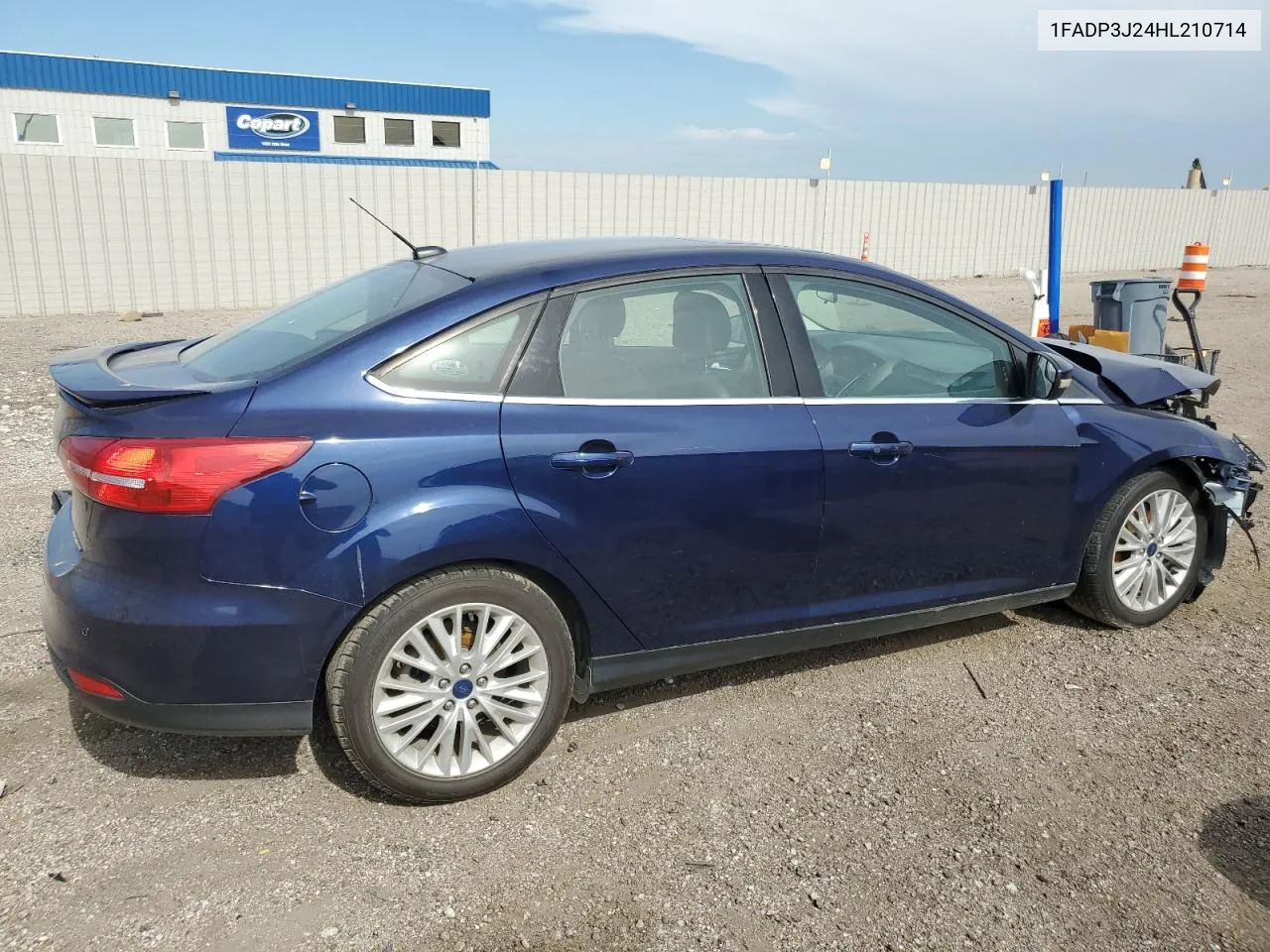 1FADP3J24HL210714 2017 Ford Focus Titanium