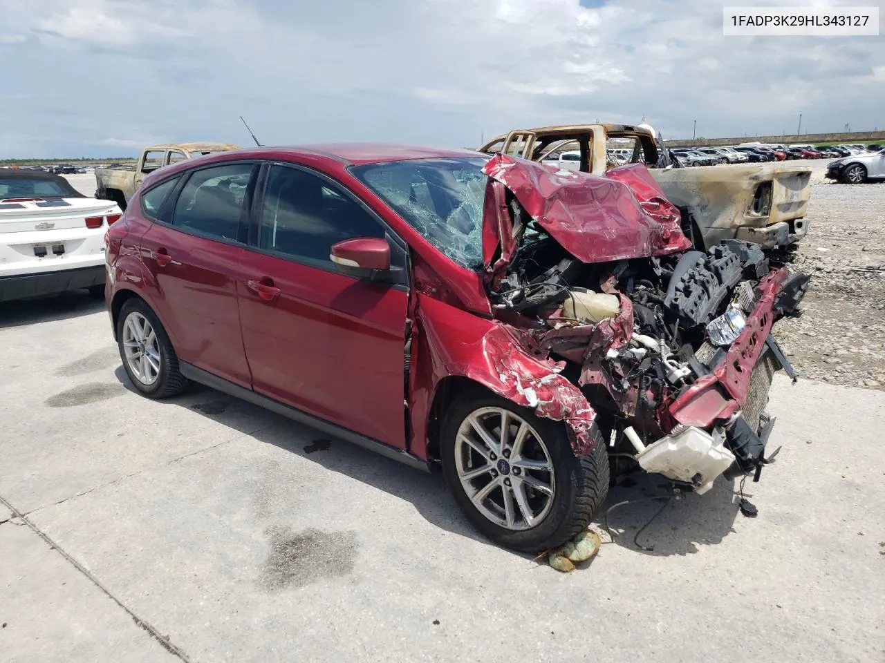 2017 Ford Focus Se VIN: 1FADP3K29HL343127 Lot: 62608264