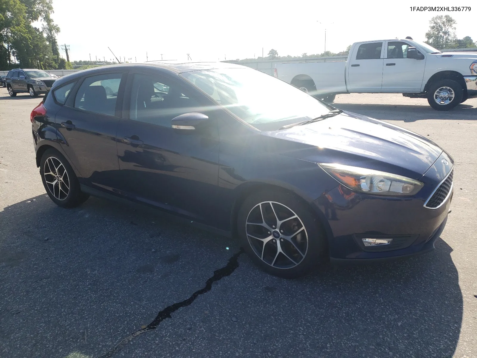 1FADP3M2XHL336779 2017 Ford Focus Sel