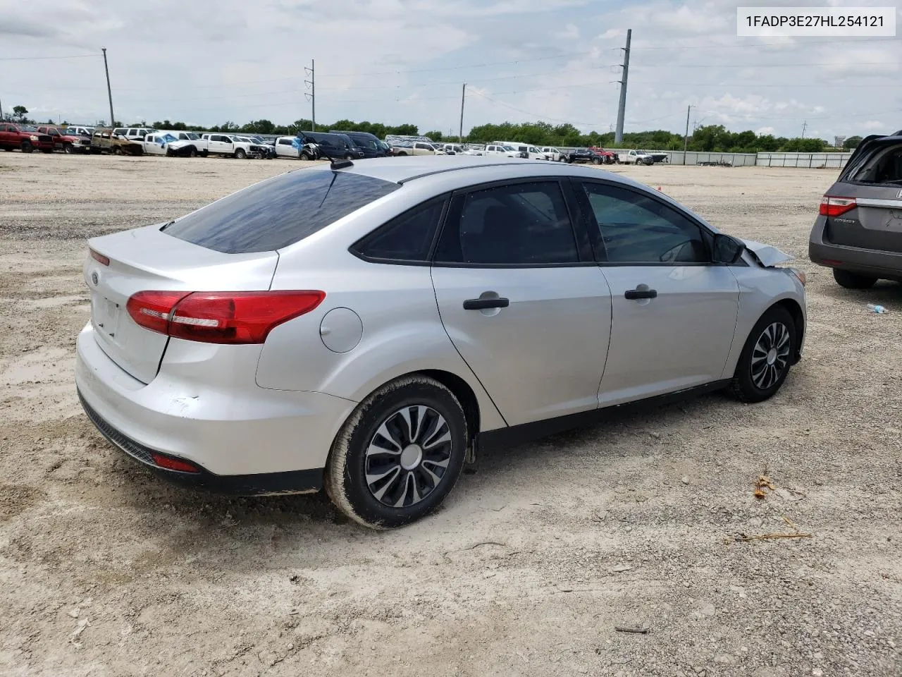 2017 Ford Focus S VIN: 1FADP3E27HL254121 Lot: 64552584