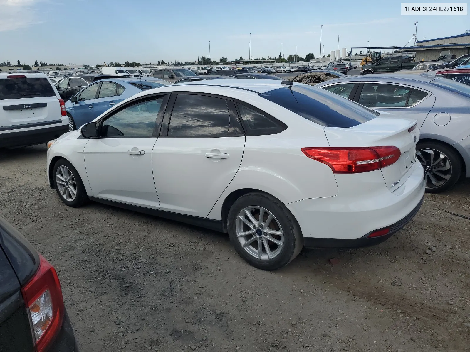 1FADP3F24HL271618 2017 Ford Focus Se