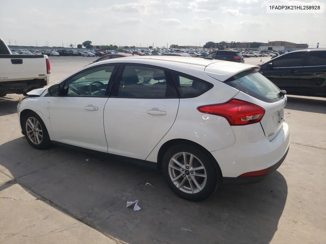 1FADP3K21HL258928 2017 Ford Focus Se