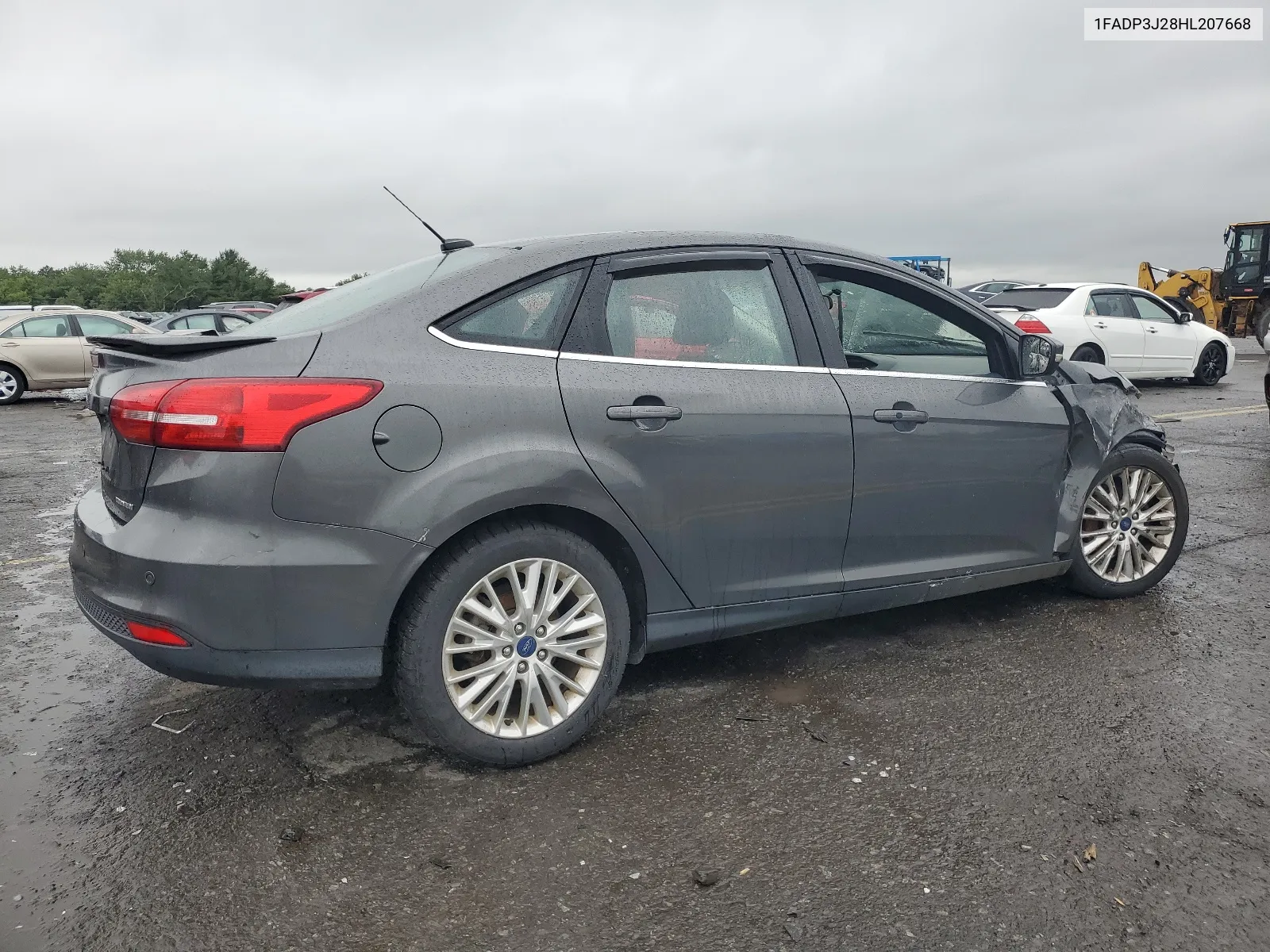 1FADP3J28HL207668 2017 Ford Focus Titanium