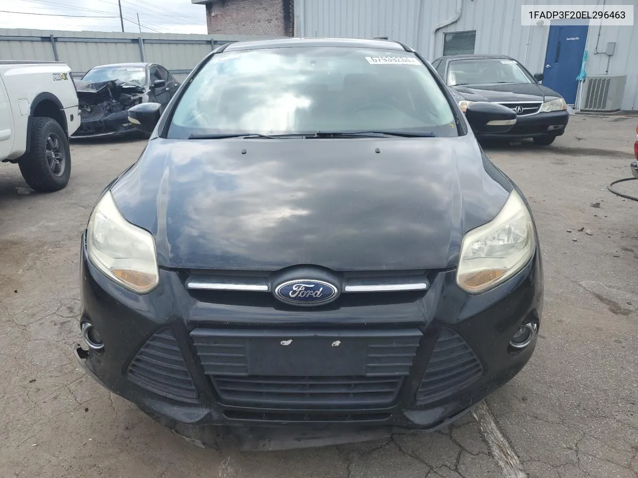 2017 Ford Focus Se VIN: 1FADP3F20EL296463 Lot: 67939284