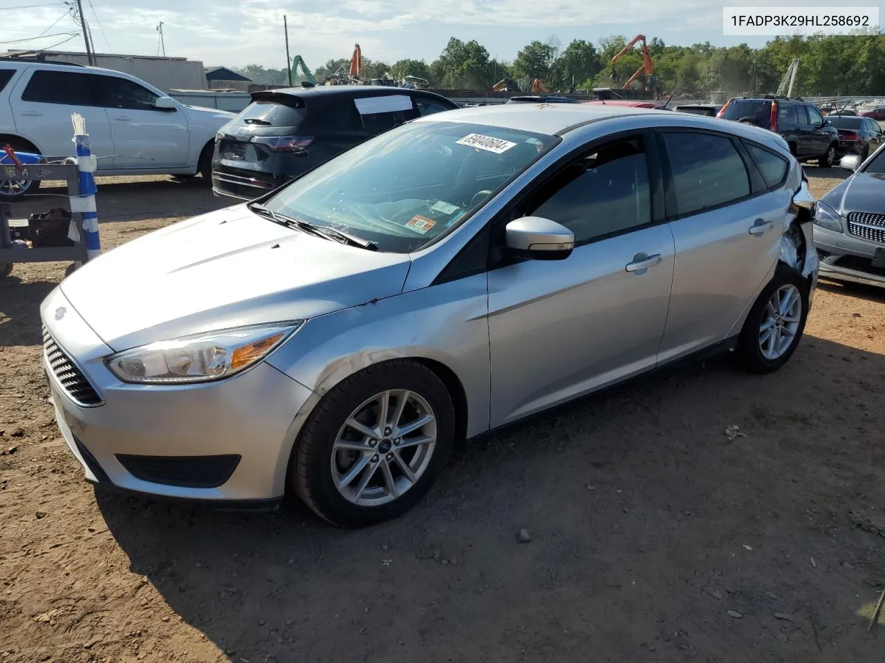 2017 Ford Focus Se VIN: 1FADP3K29HL258692 Lot: 69040604