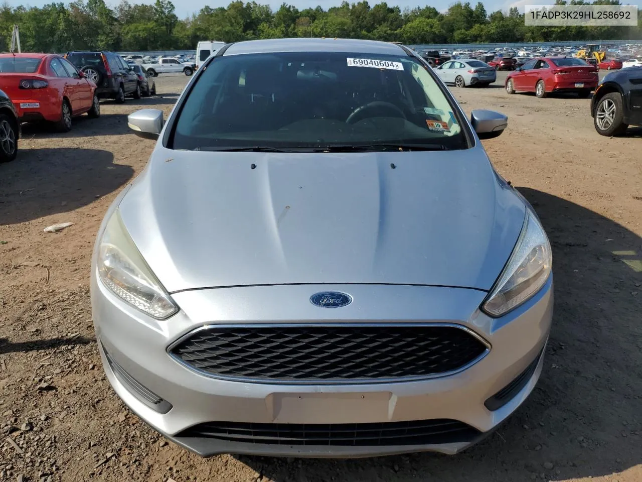 2017 Ford Focus Se VIN: 1FADP3K29HL258692 Lot: 69040604