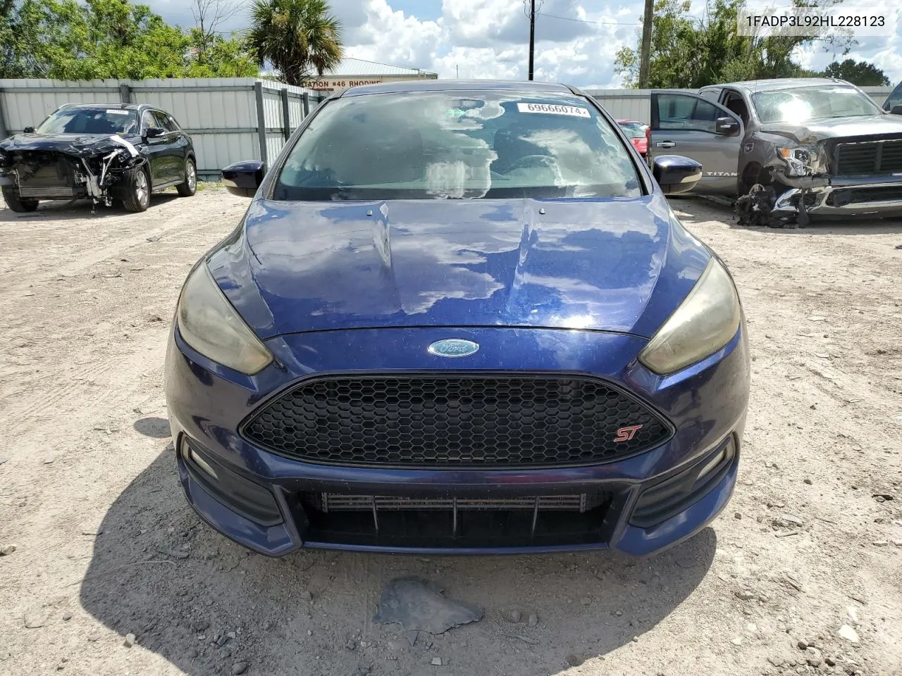 2017 Ford Focus St VIN: 1FADP3L92HL228123 Lot: 69666074