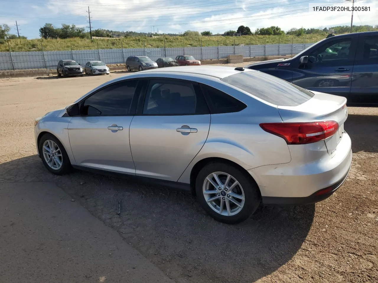 2017 Ford Focus Se VIN: 1FADP3F20HL300581 Lot: 69829254