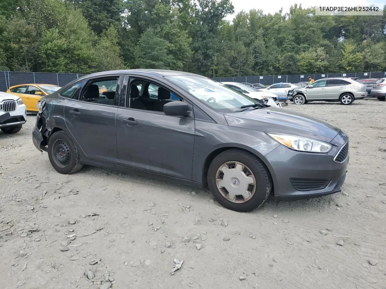 2017 Ford Focus S VIN: 1FADP3E26HL252442 Lot: 70368194