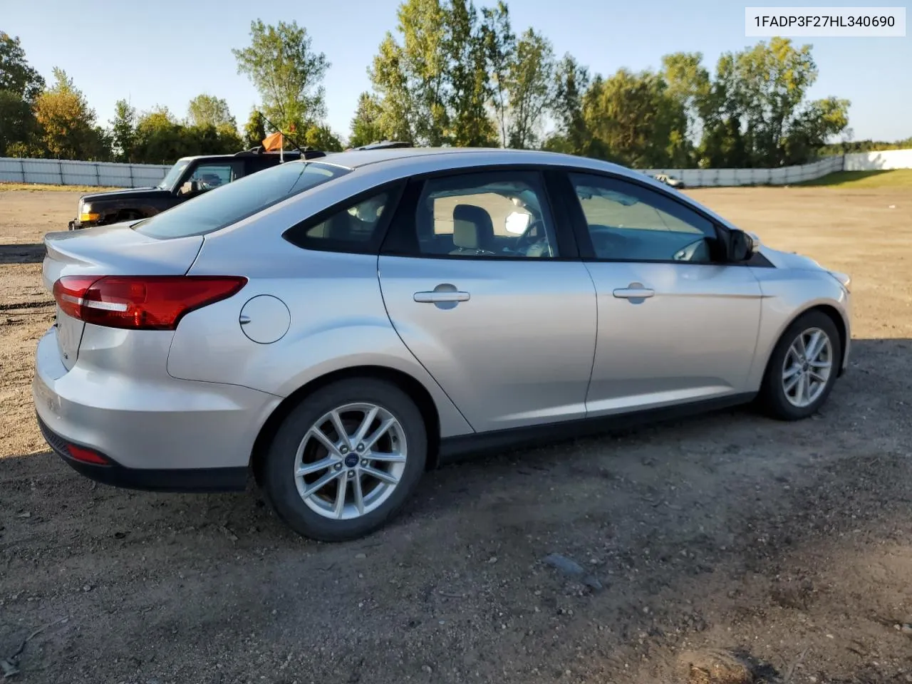 1FADP3F27HL340690 2017 Ford Focus Se