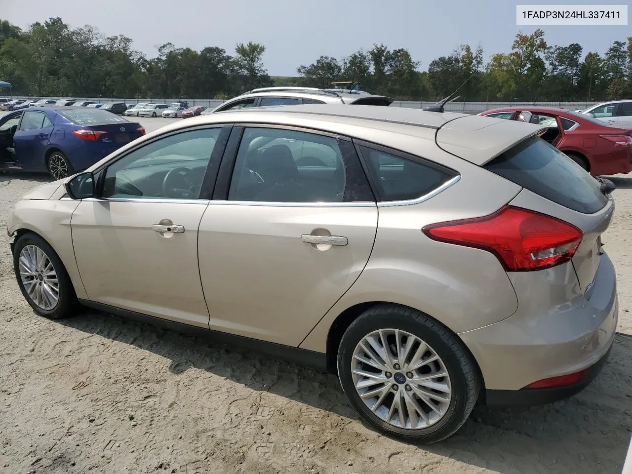 1FADP3N24HL337411 2017 Ford Focus Titanium