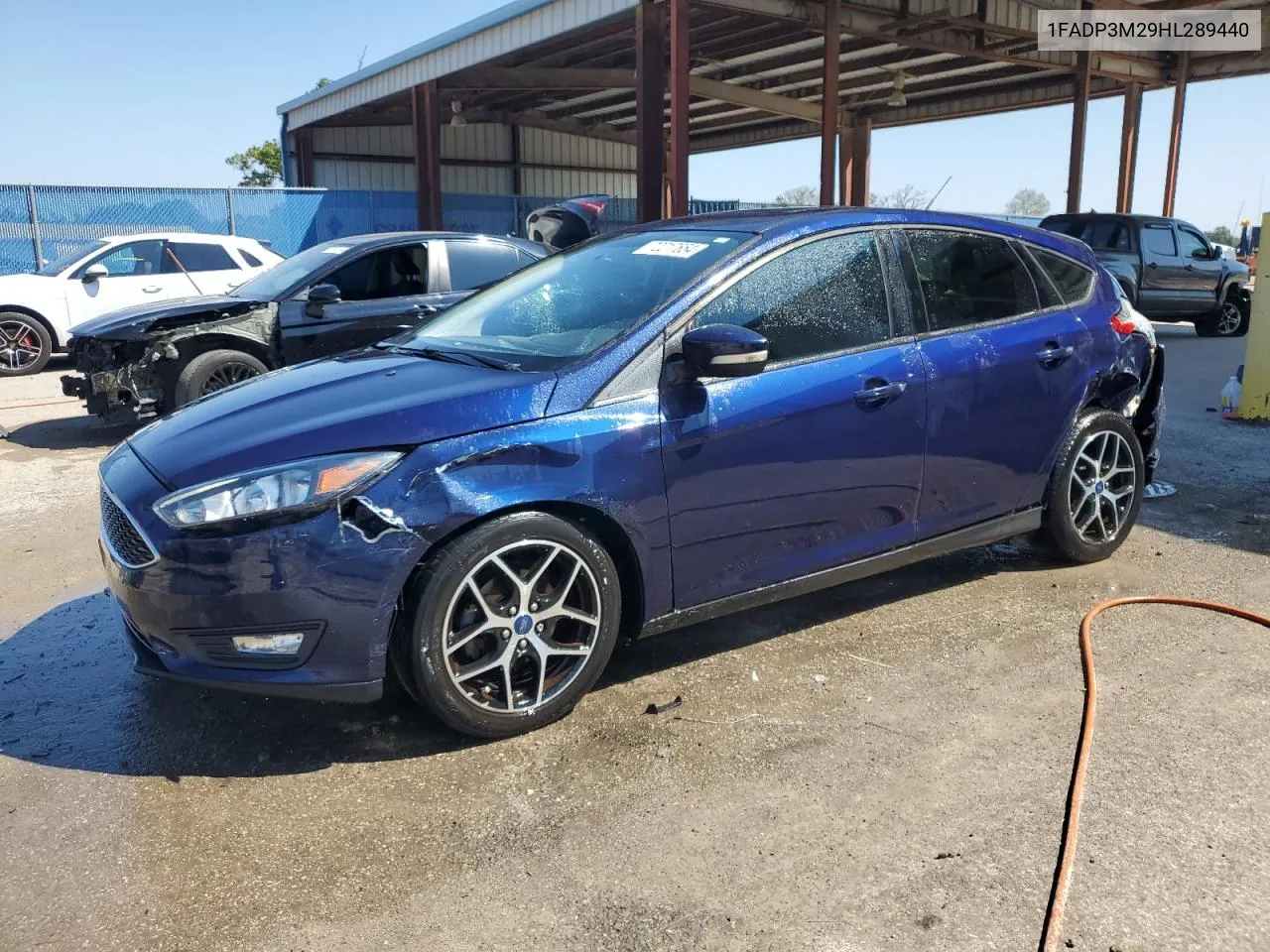 2017 Ford Focus Sel VIN: 1FADP3M29HL289440 Lot: 72217654