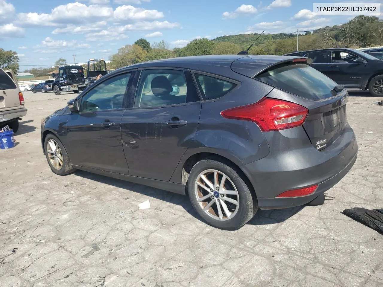 2017 Ford Focus Se VIN: 1FADP3K22HL337492 Lot: 72356614