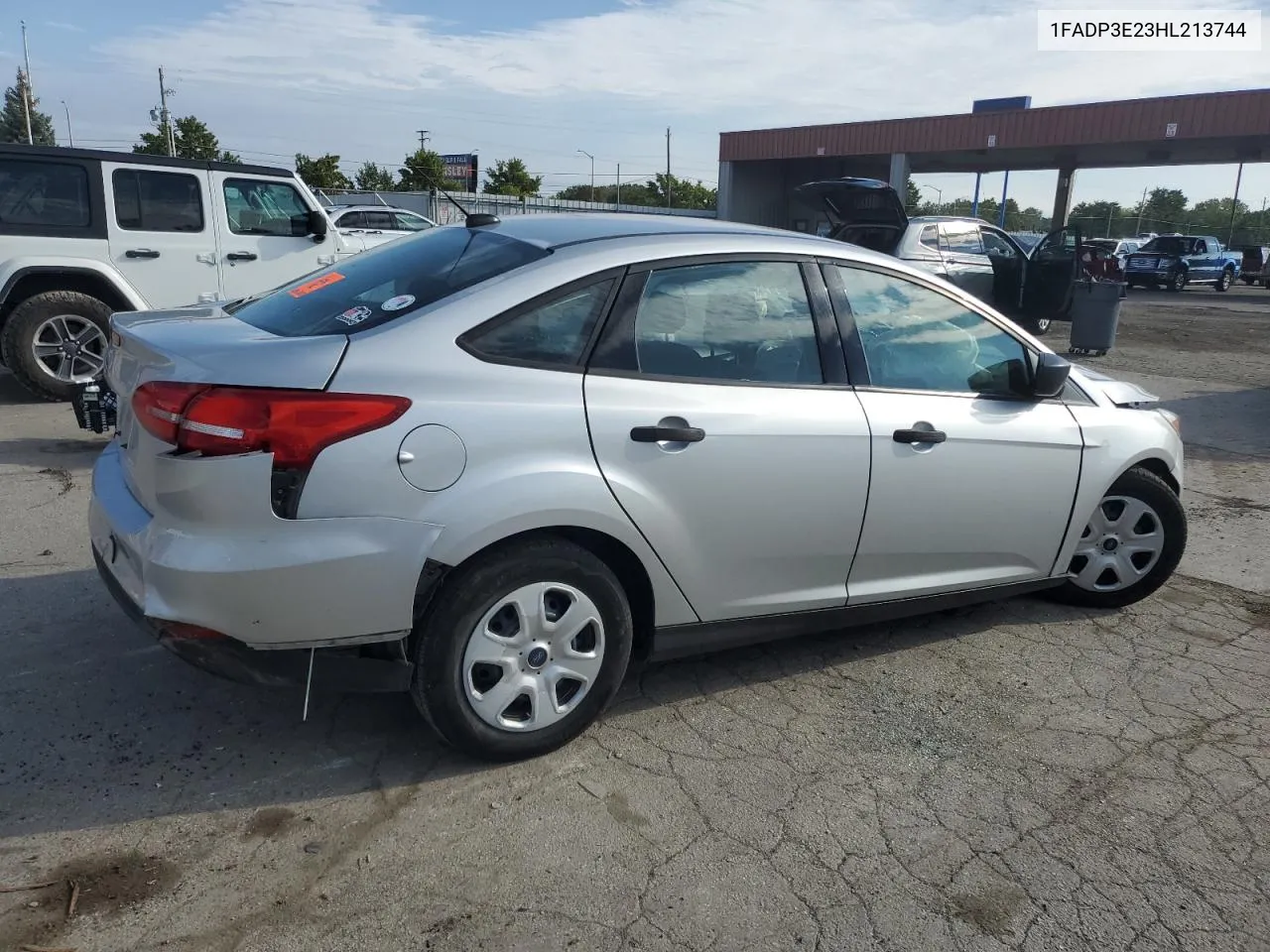 2017 Ford Focus S VIN: 1FADP3E23HL213744 Lot: 73097444