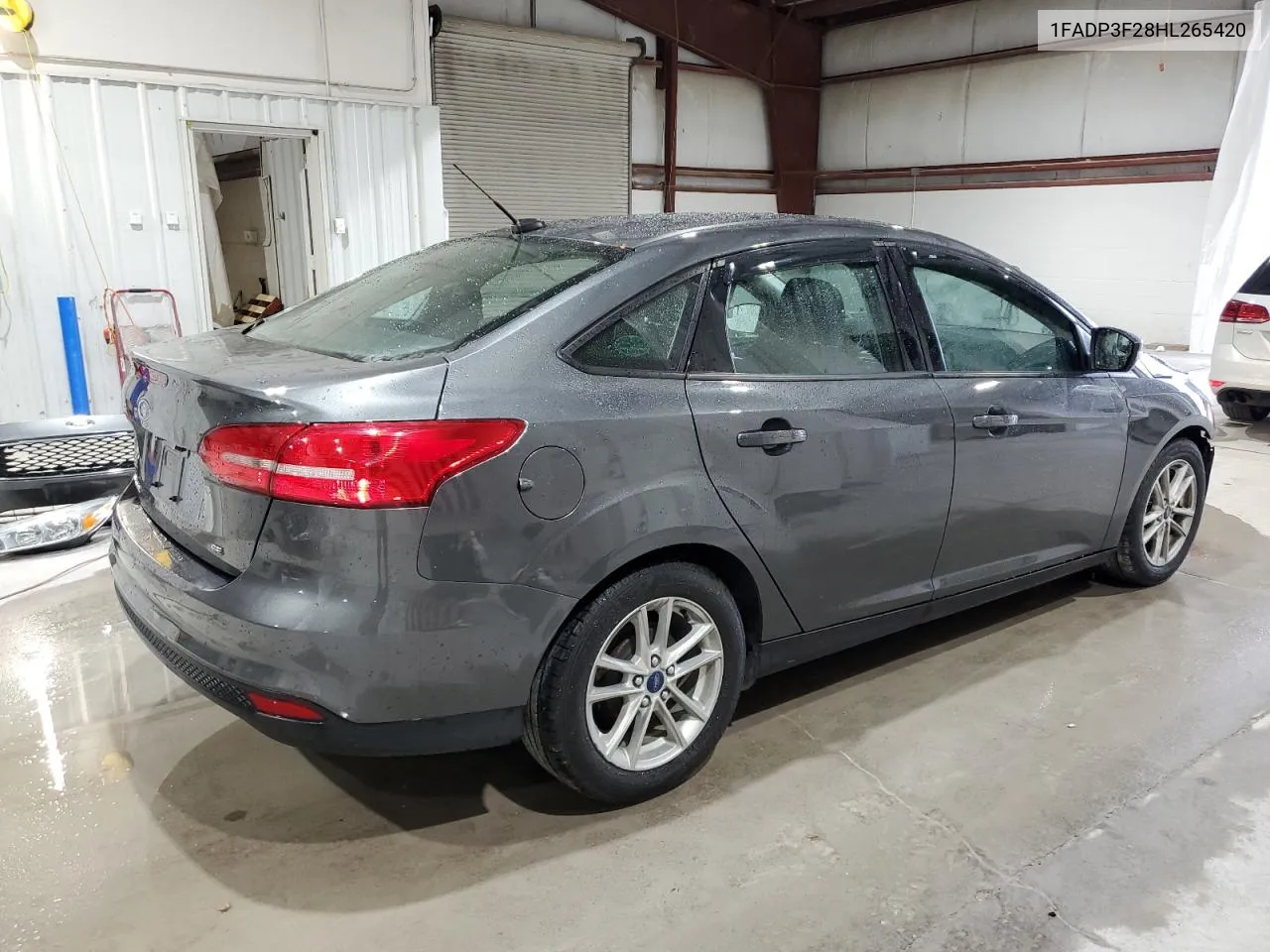 2017 Ford Focus Se VIN: 1FADP3F28HL265420 Lot: 73199114