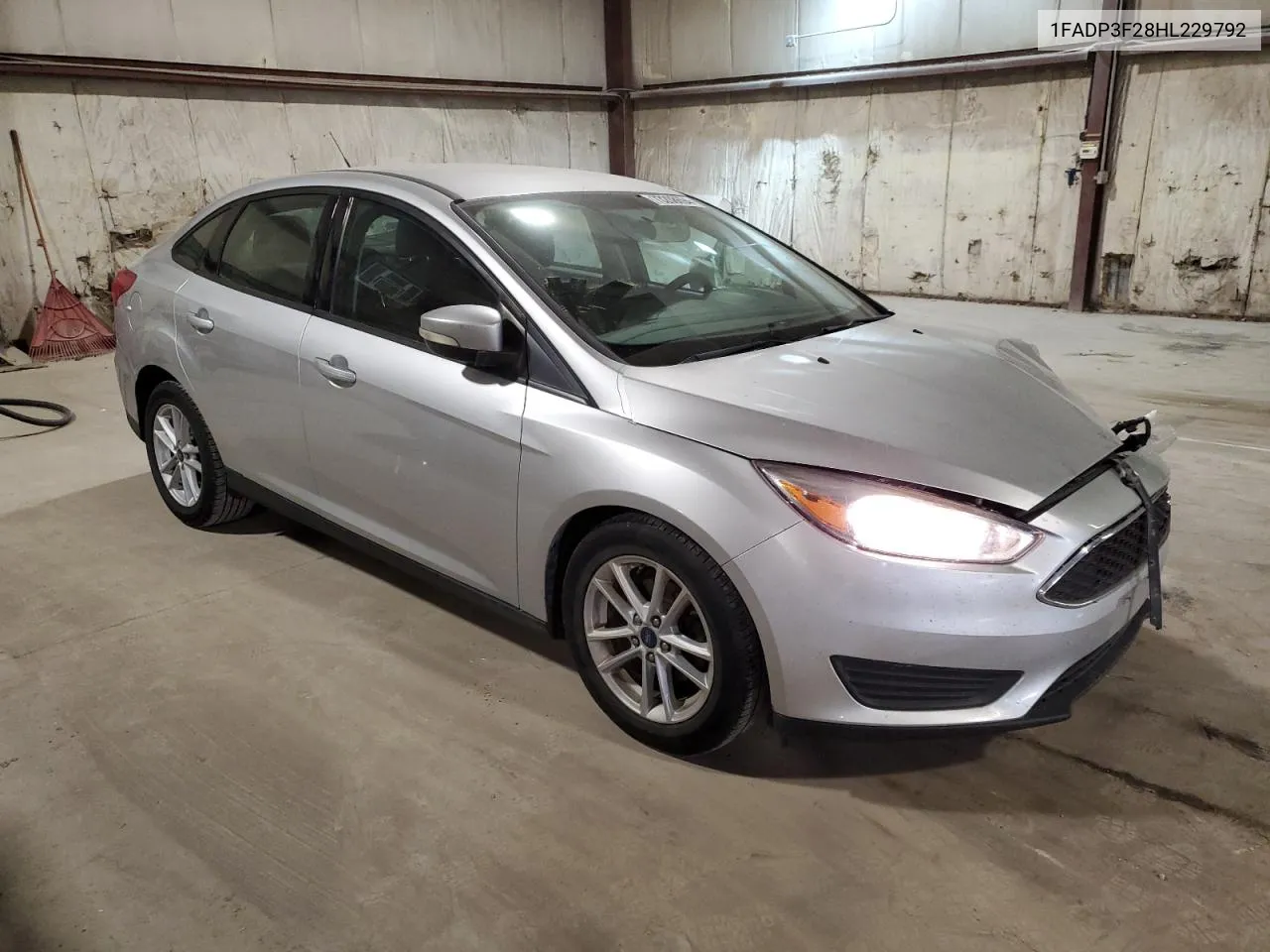 2017 Ford Focus Se VIN: 1FADP3F28HL229792 Lot: 73208694