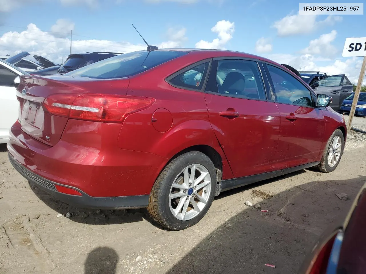 2017 Ford Focus Se VIN: 1FADP3F23HL251957 Lot: 73828204