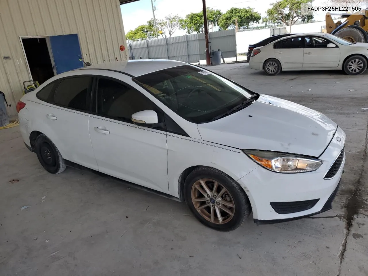 2017 Ford Focus Se VIN: 1FADP3F25HL221505 Lot: 74838414