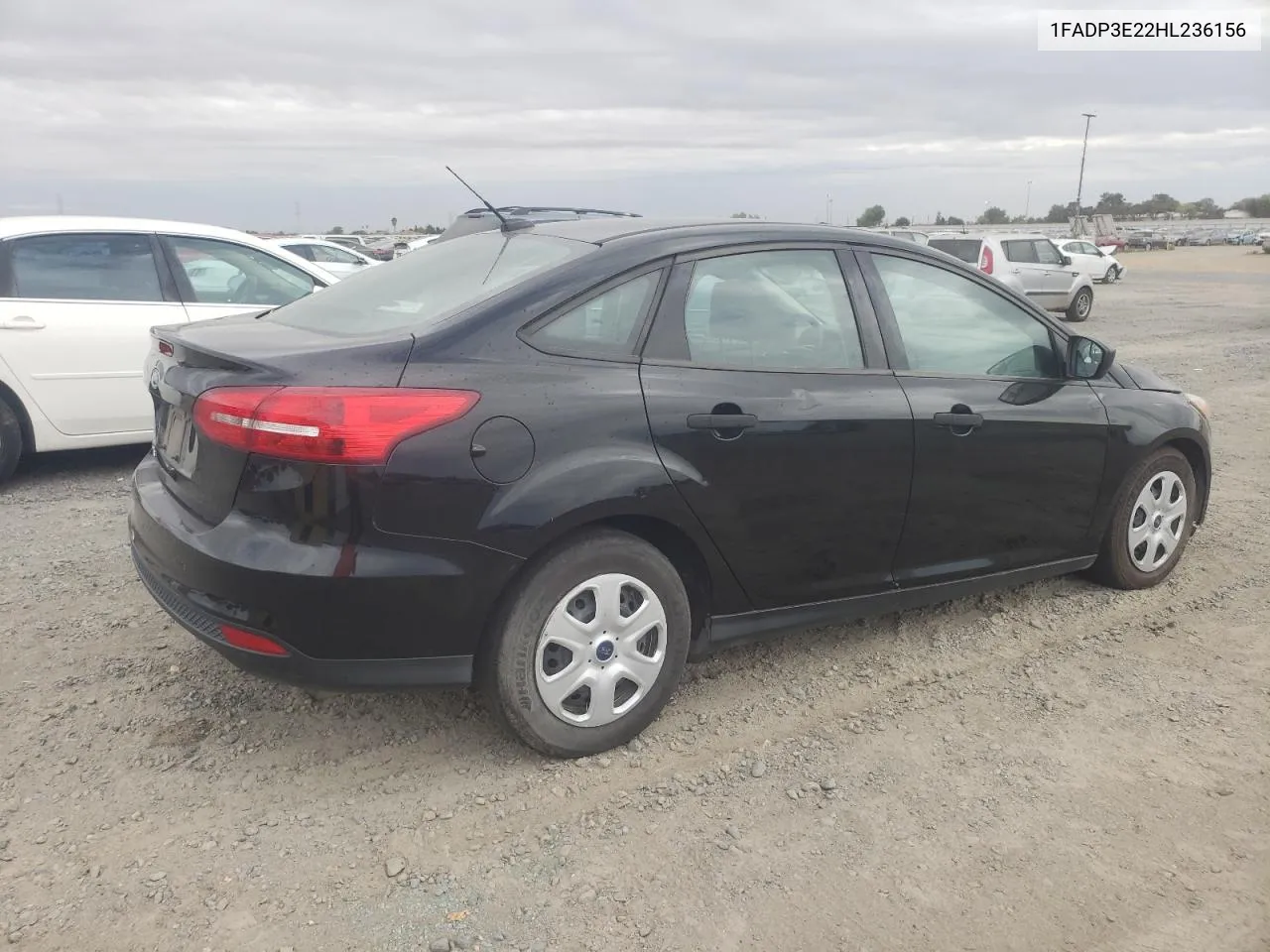 2017 Ford Focus S VIN: 1FADP3E22HL236156 Lot: 75931224