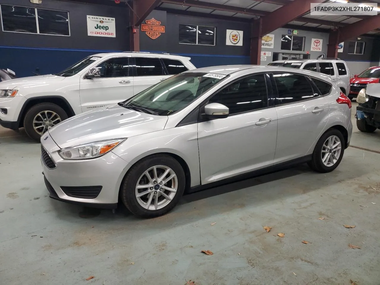 2017 Ford Focus Se VIN: 1FADP3K2XHL271807 Lot: 80579504