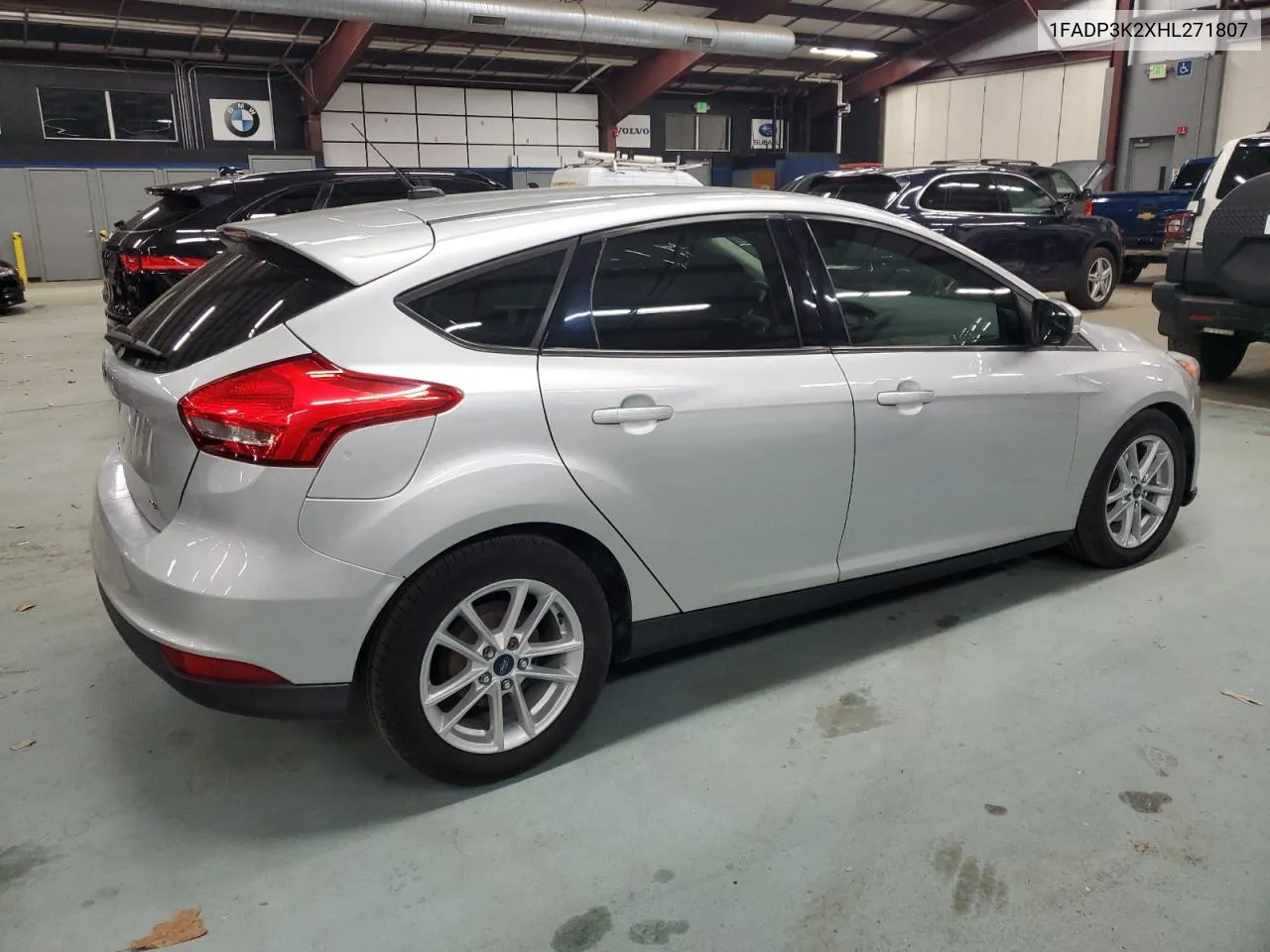 2017 Ford Focus Se VIN: 1FADP3K2XHL271807 Lot: 80579504