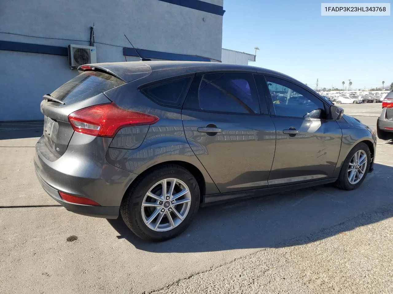 2017 Ford Focus Se VIN: 1FADP3K23HL343768 Lot: 81611674