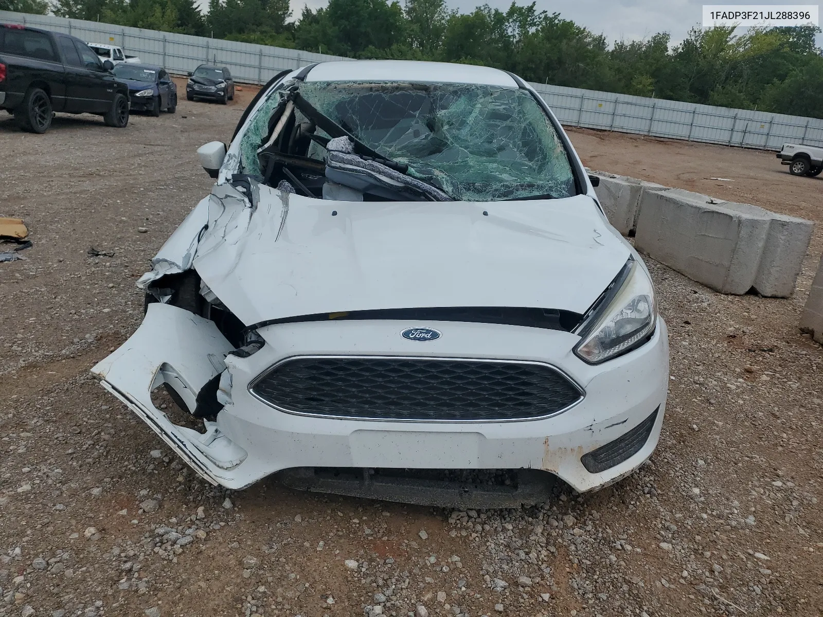 1FADP3F21JL288396 2018 Ford Focus Se