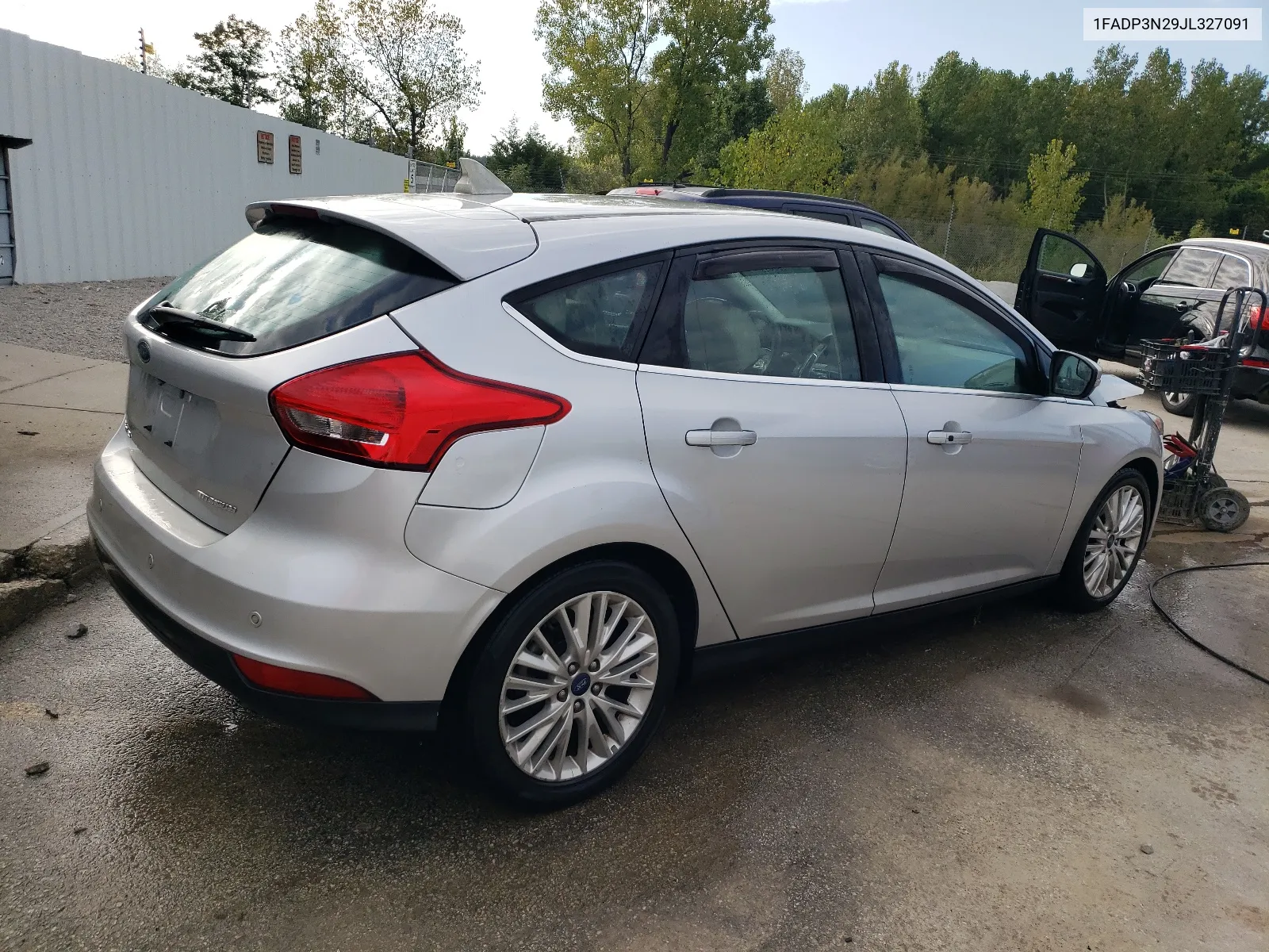 2018 Ford Focus Titanium VIN: 1FADP3N29JL327091 Lot: 67925774