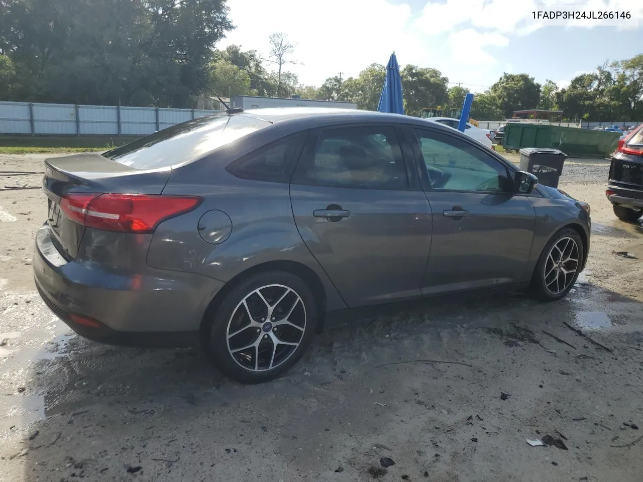 1FADP3H24JL266146 2018 Ford Focus Sel