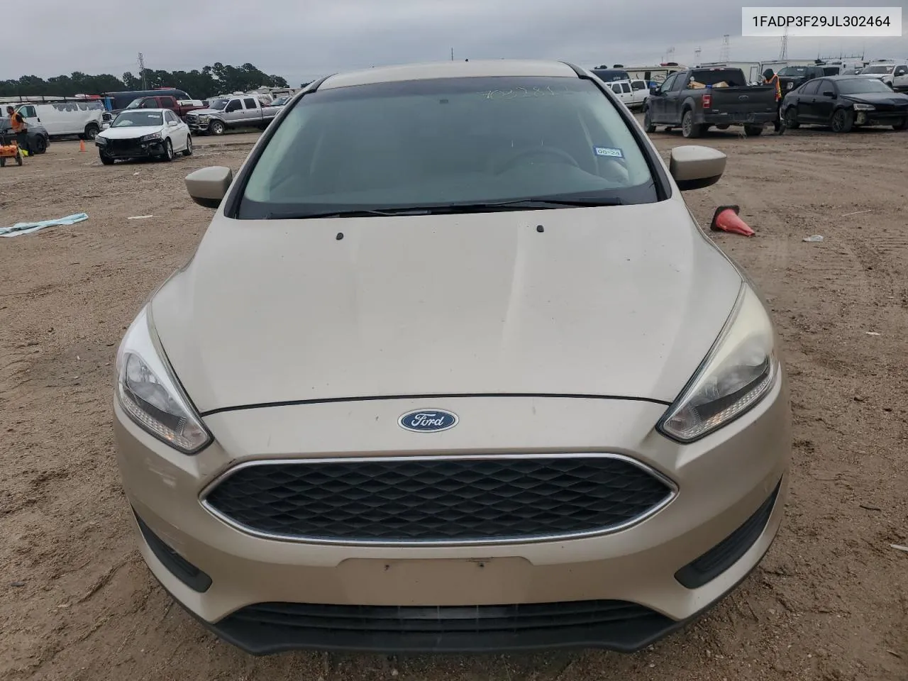 1FADP3F29JL302464 2018 Ford Focus Se