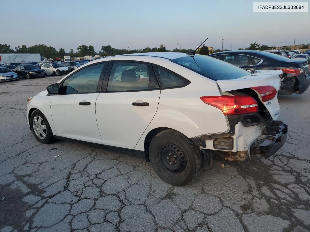 2018 Ford Focus S VIN: 1FADP3E22JL303084 Lot: 70468194