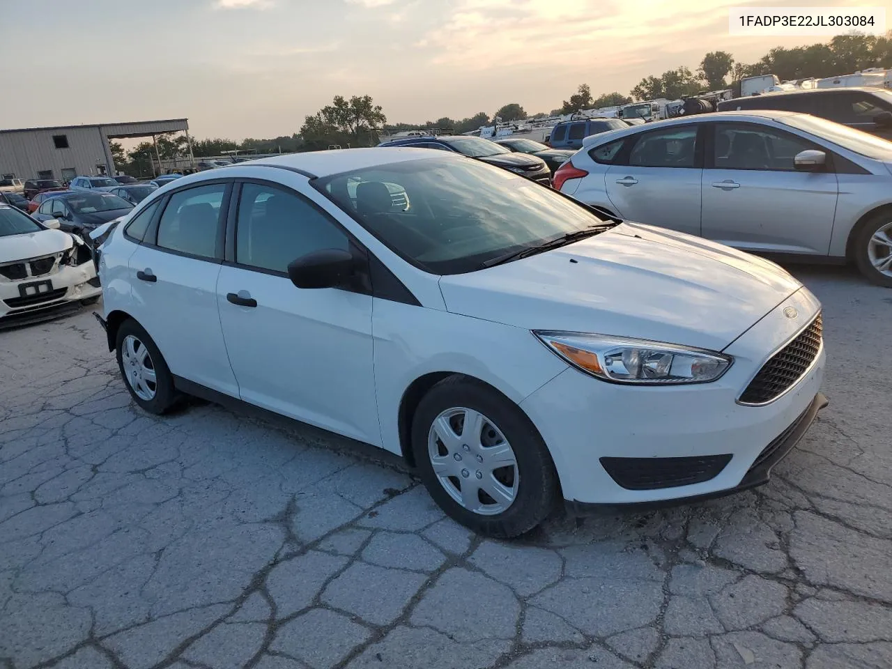 2018 Ford Focus S VIN: 1FADP3E22JL303084 Lot: 70468194