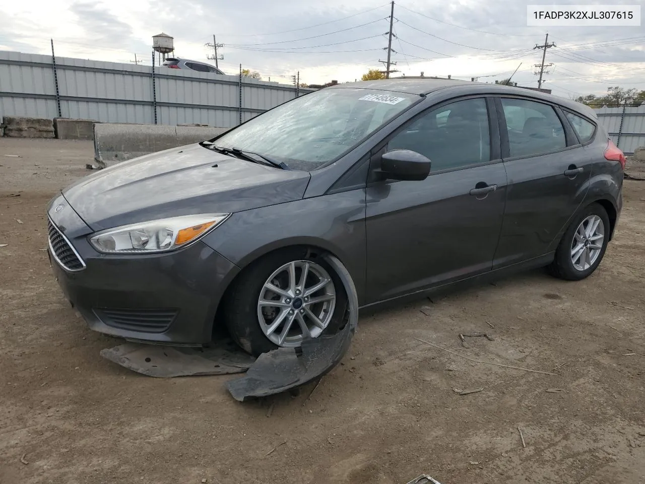 2018 Ford Focus Se VIN: 1FADP3K2XJL307615 Lot: 77149534