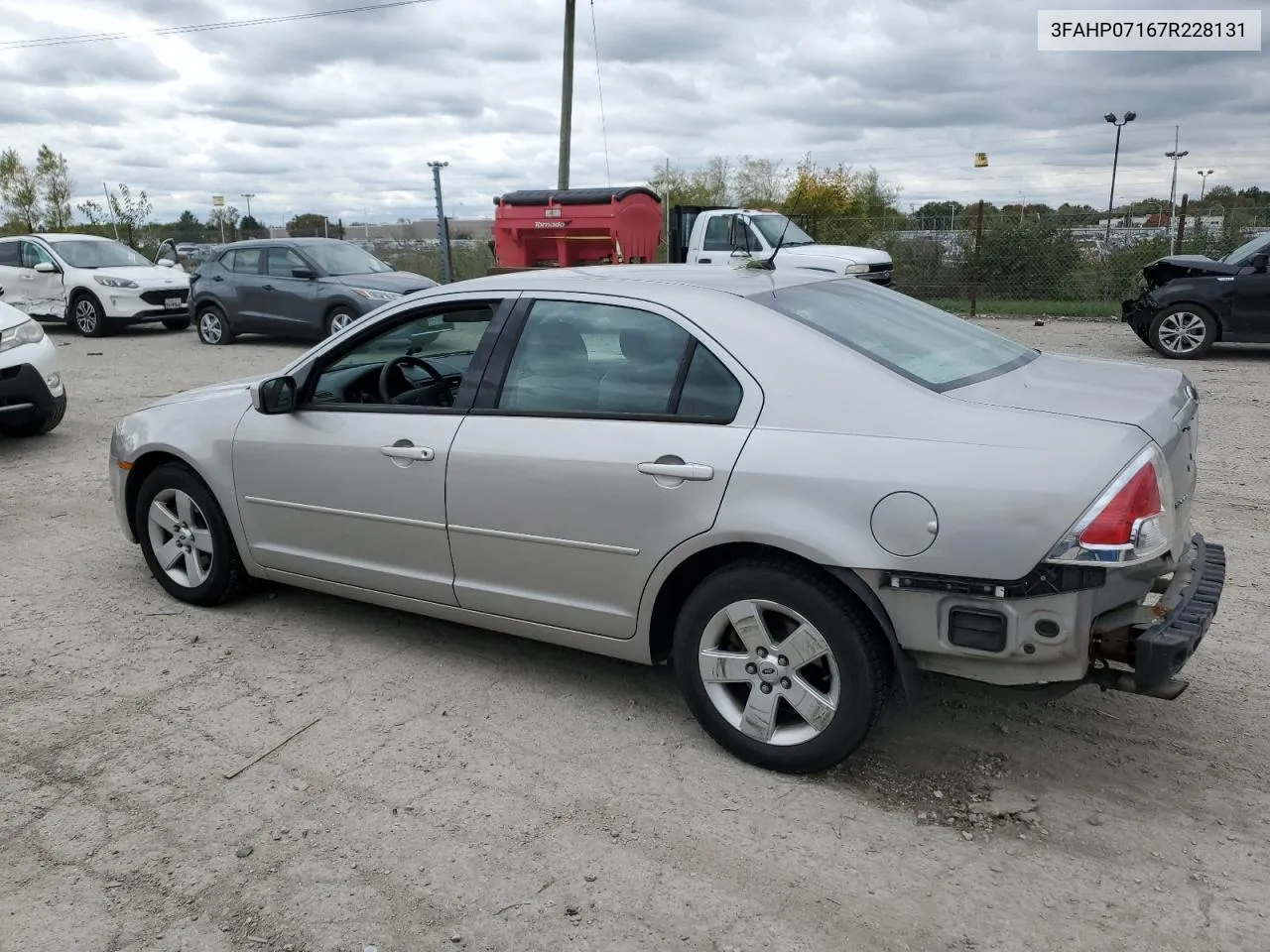 2007 Ford Fusion Se VIN: 3FAHP07167R228131 Lot: 76225724