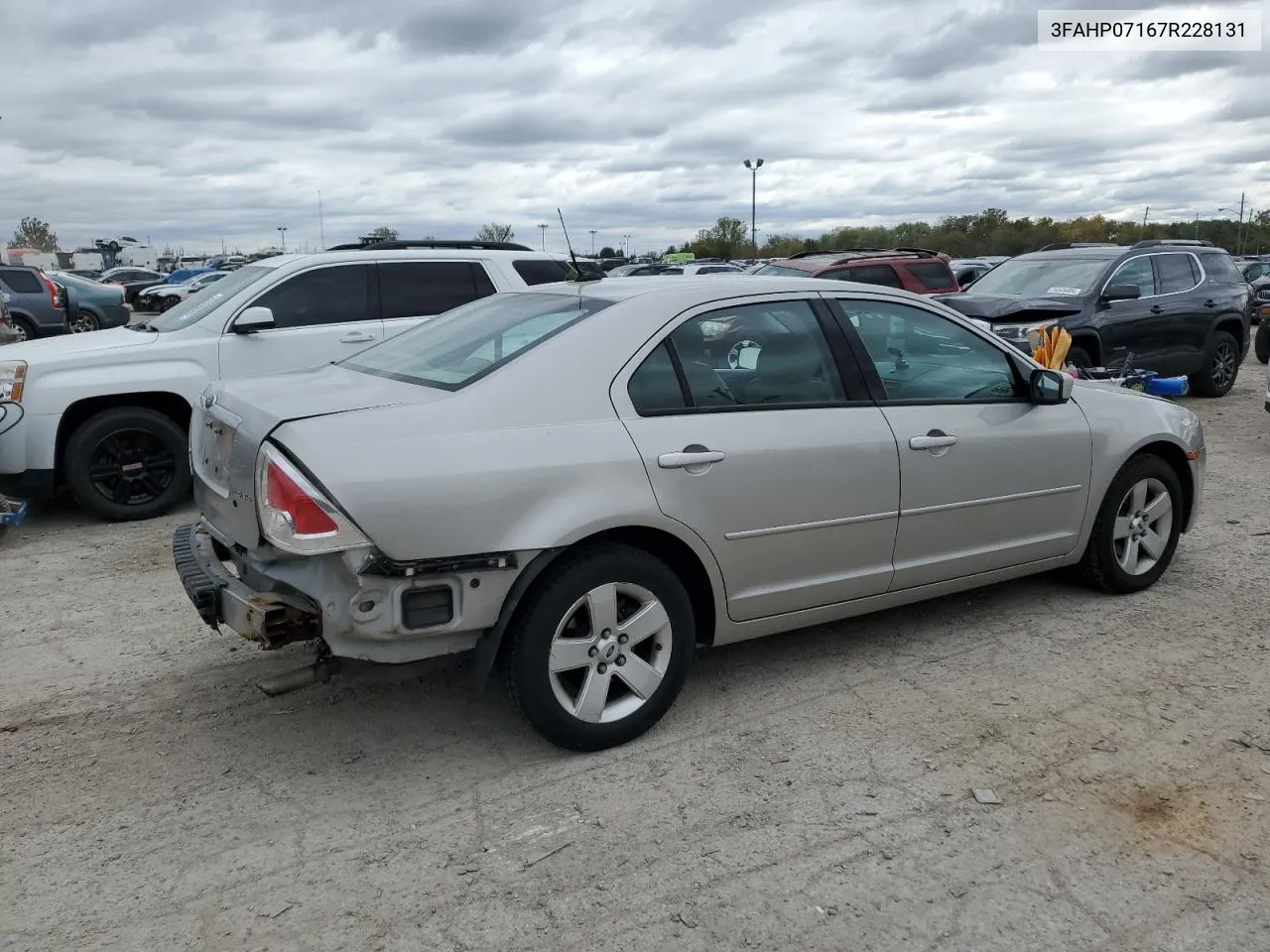 2007 Ford Fusion Se VIN: 3FAHP07167R228131 Lot: 76225724