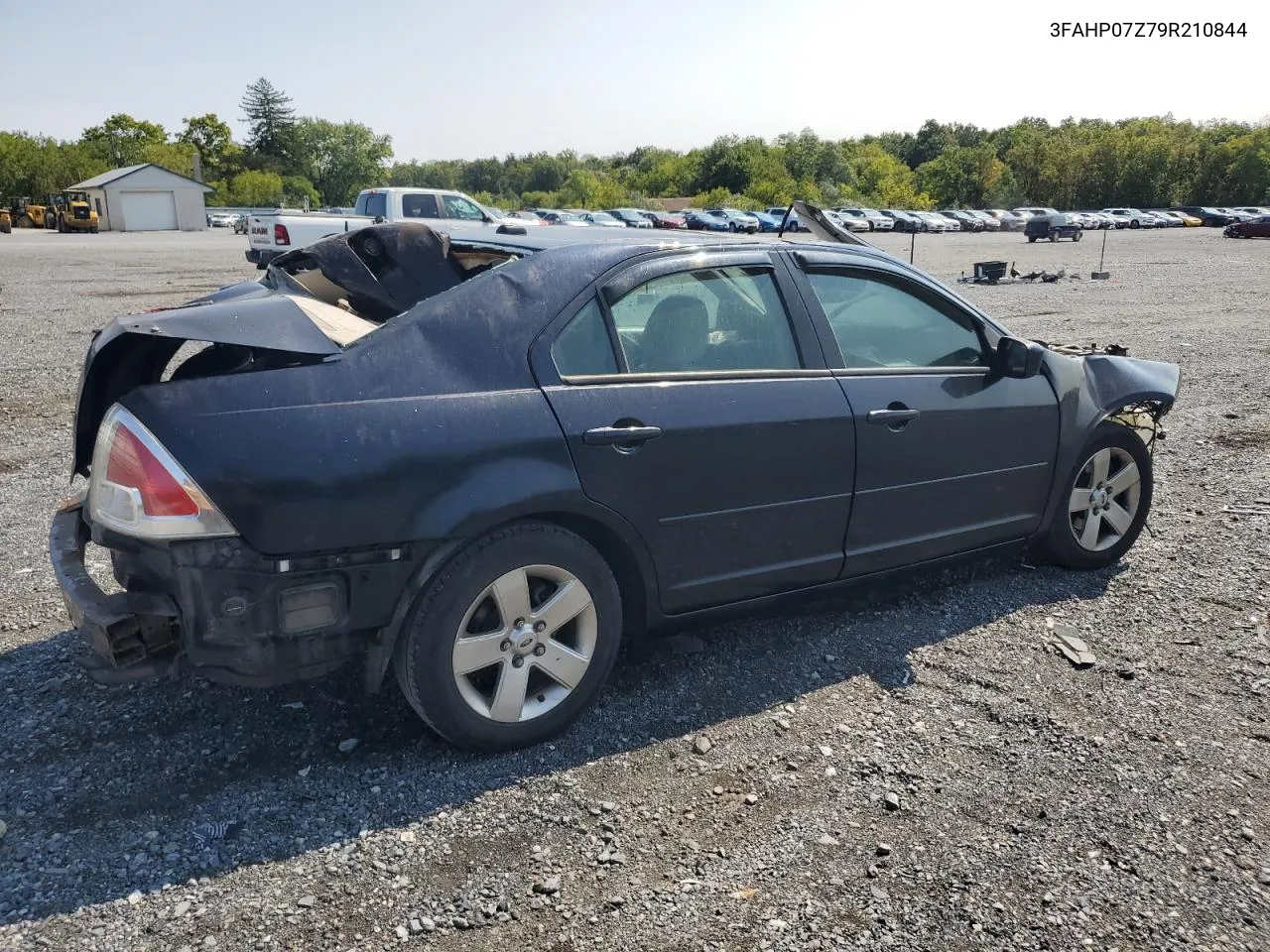 2009 Ford Fusion Se VIN: 3FAHP07Z79R210844 Lot: 70098104