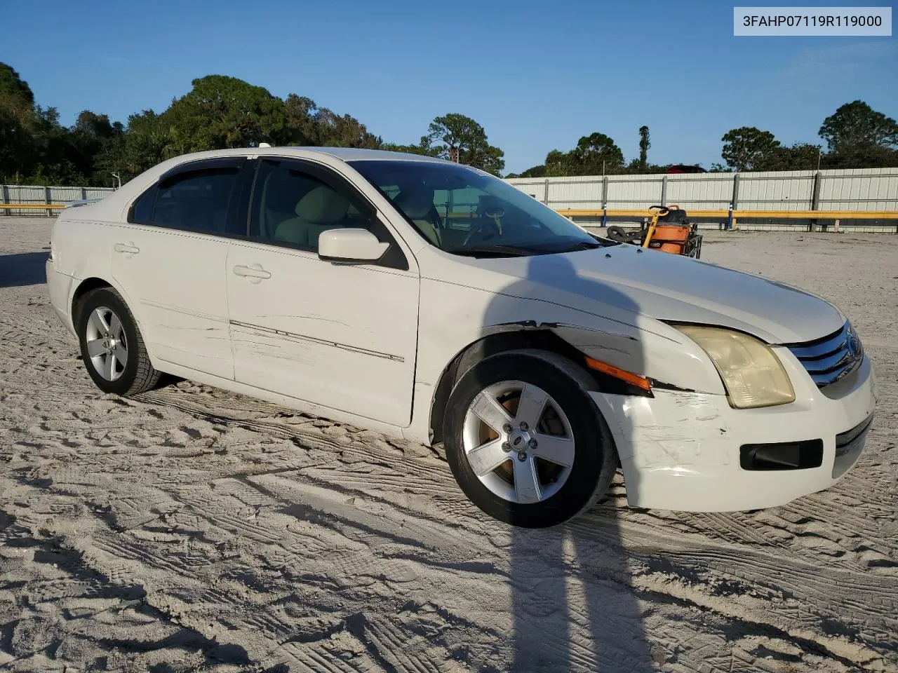 2009 Ford Fusion Se VIN: 3FAHP07119R119000 Lot: 80881734