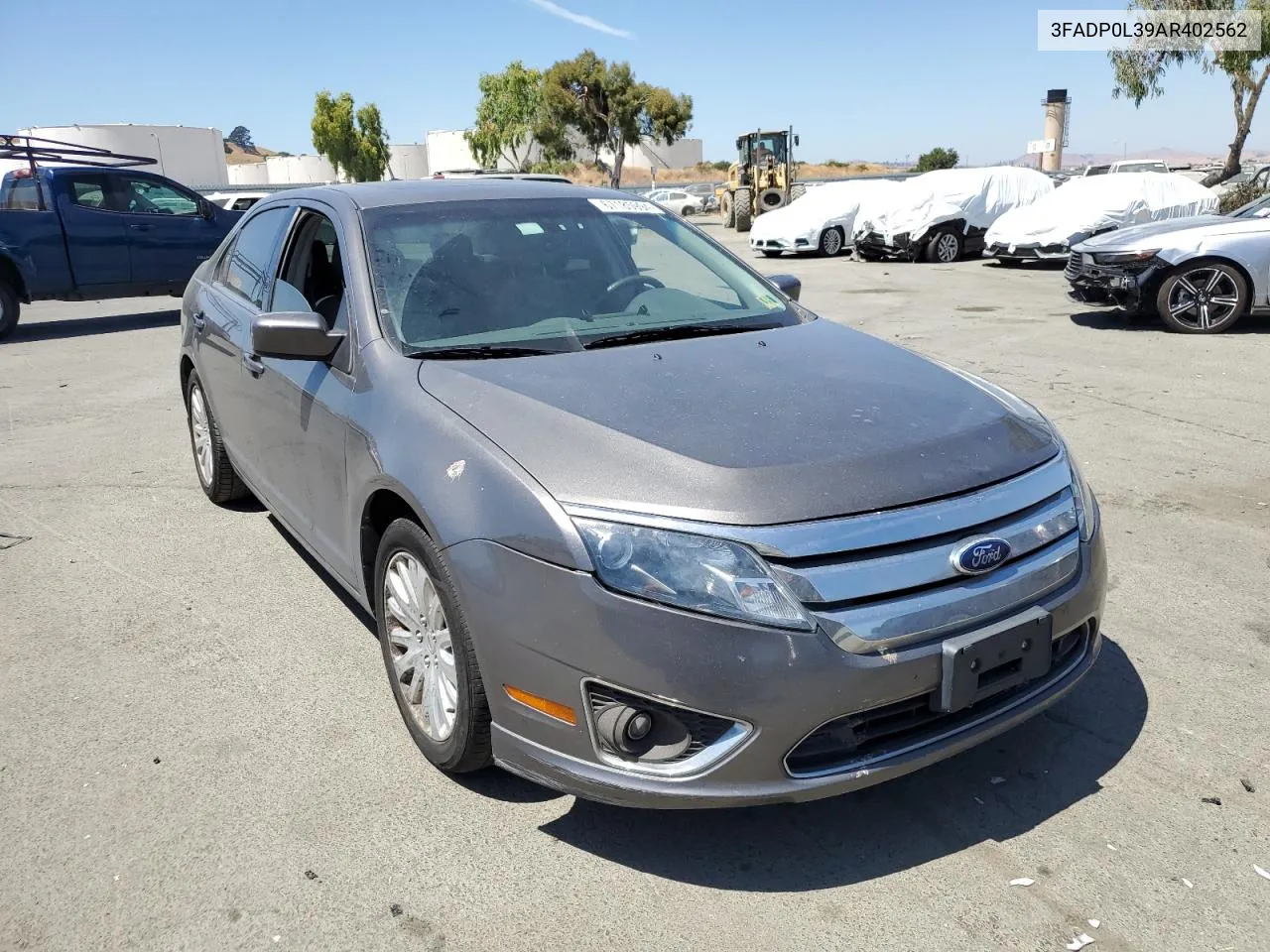 2010 Ford Fusion Hybrid VIN: 3FADP0L39AR402562 Lot: 67185994