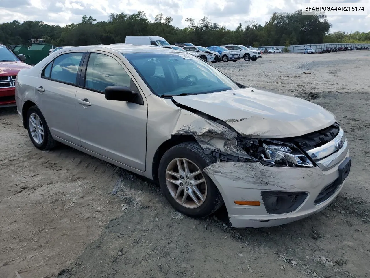 2010 Ford Fusion S VIN: 3FAHP0GA4AR215174 Lot: 72381004