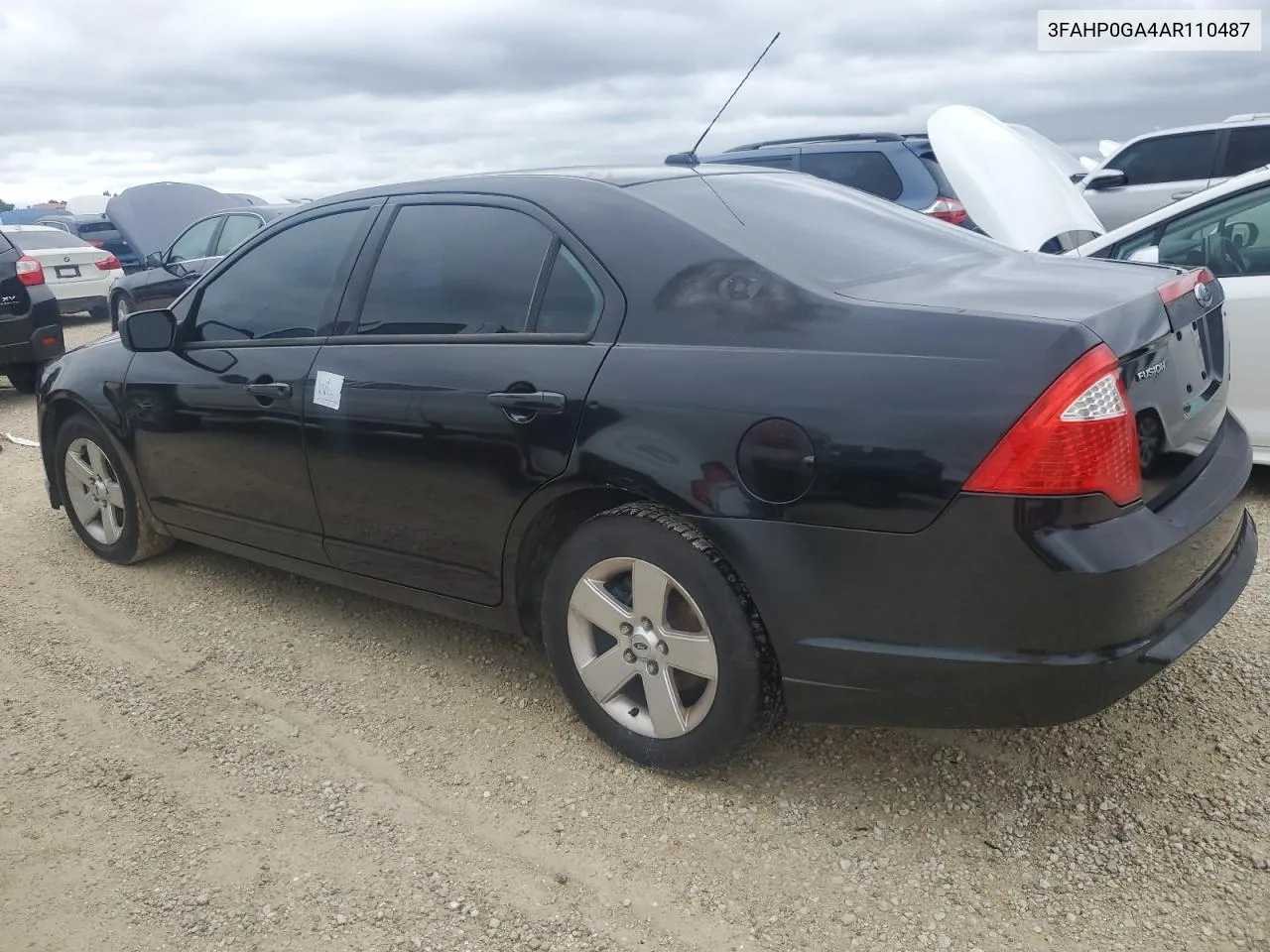 2010 Ford Fusion S VIN: 3FAHP0GA4AR110487 Lot: 73708074