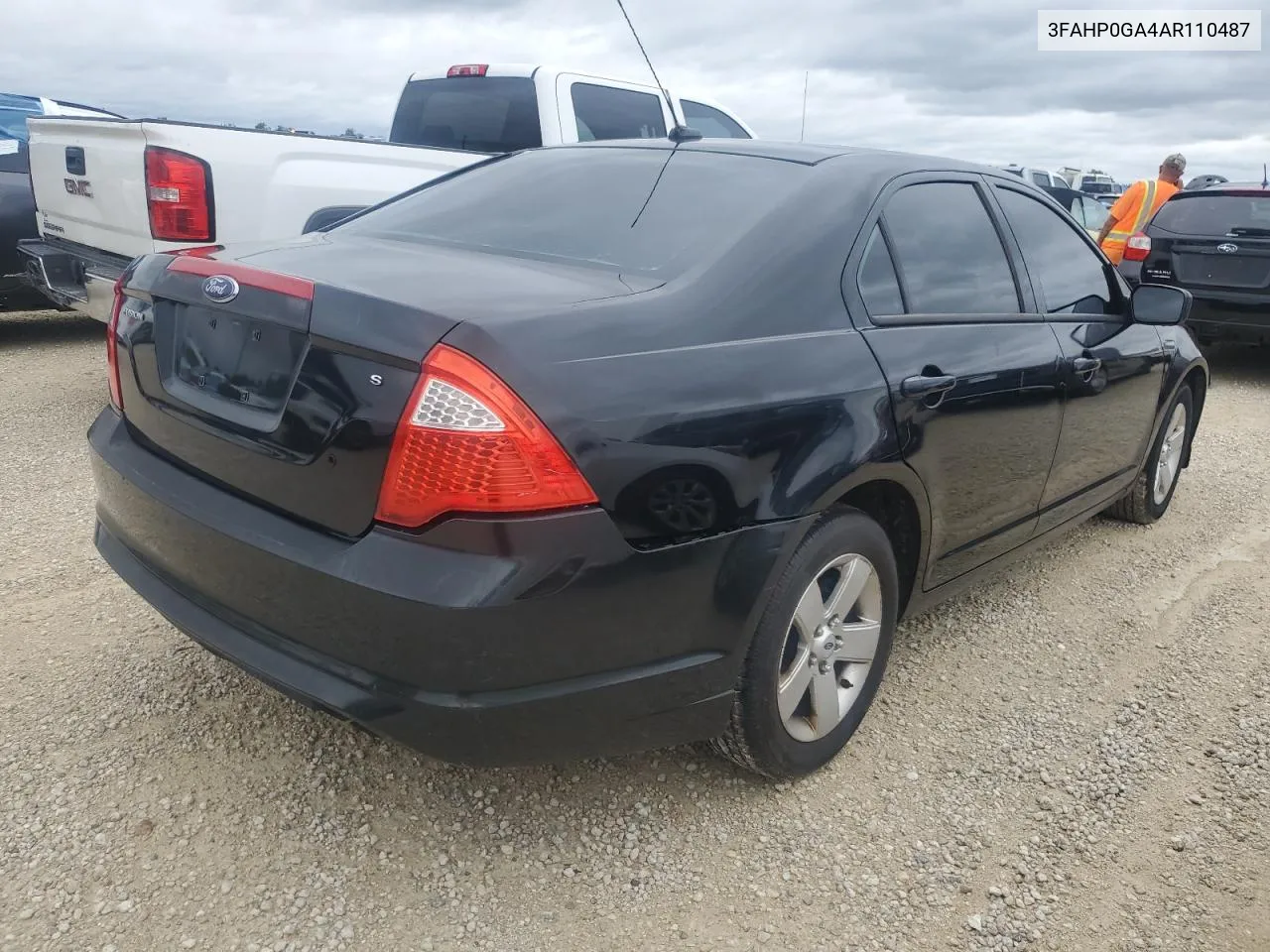 2010 Ford Fusion S VIN: 3FAHP0GA4AR110487 Lot: 73708074