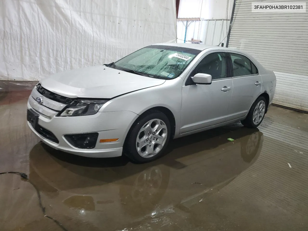 3FAHP0HA3BR102381 2011 Ford Fusion Se