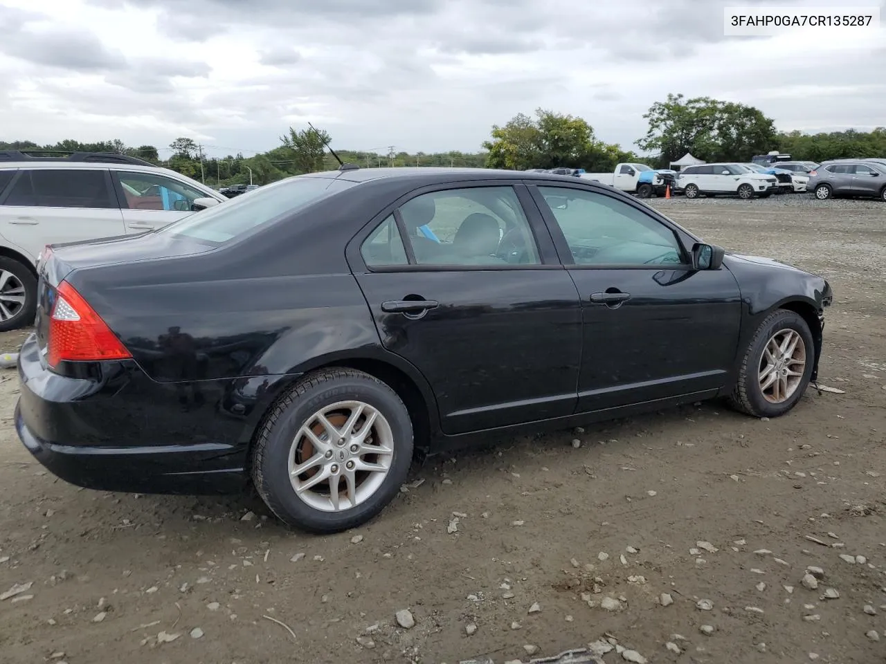 2012 Ford Fusion S VIN: 3FAHP0GA7CR135287 Lot: 70757384