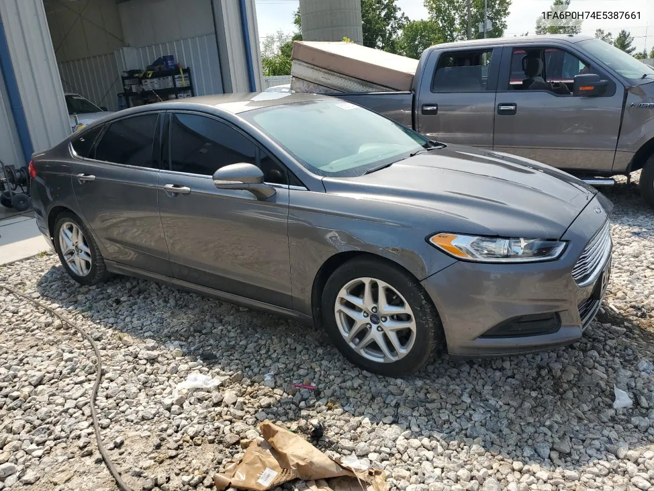 1FA6P0H74E5387661 2014 Ford Fusion Se