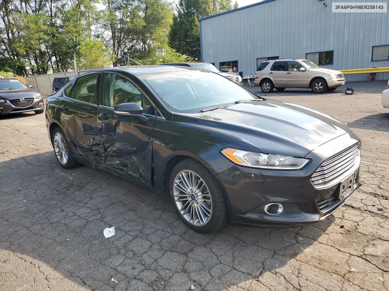 3FA6P0H98ER258143 2014 Ford Fusion Se