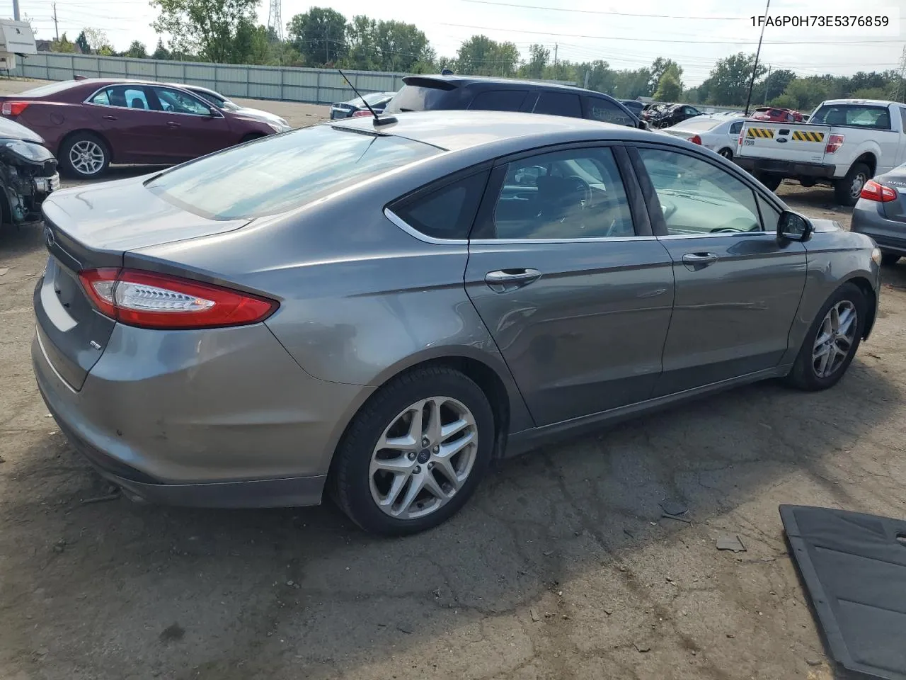 1FA6P0H73E5376859 2014 Ford Fusion Se