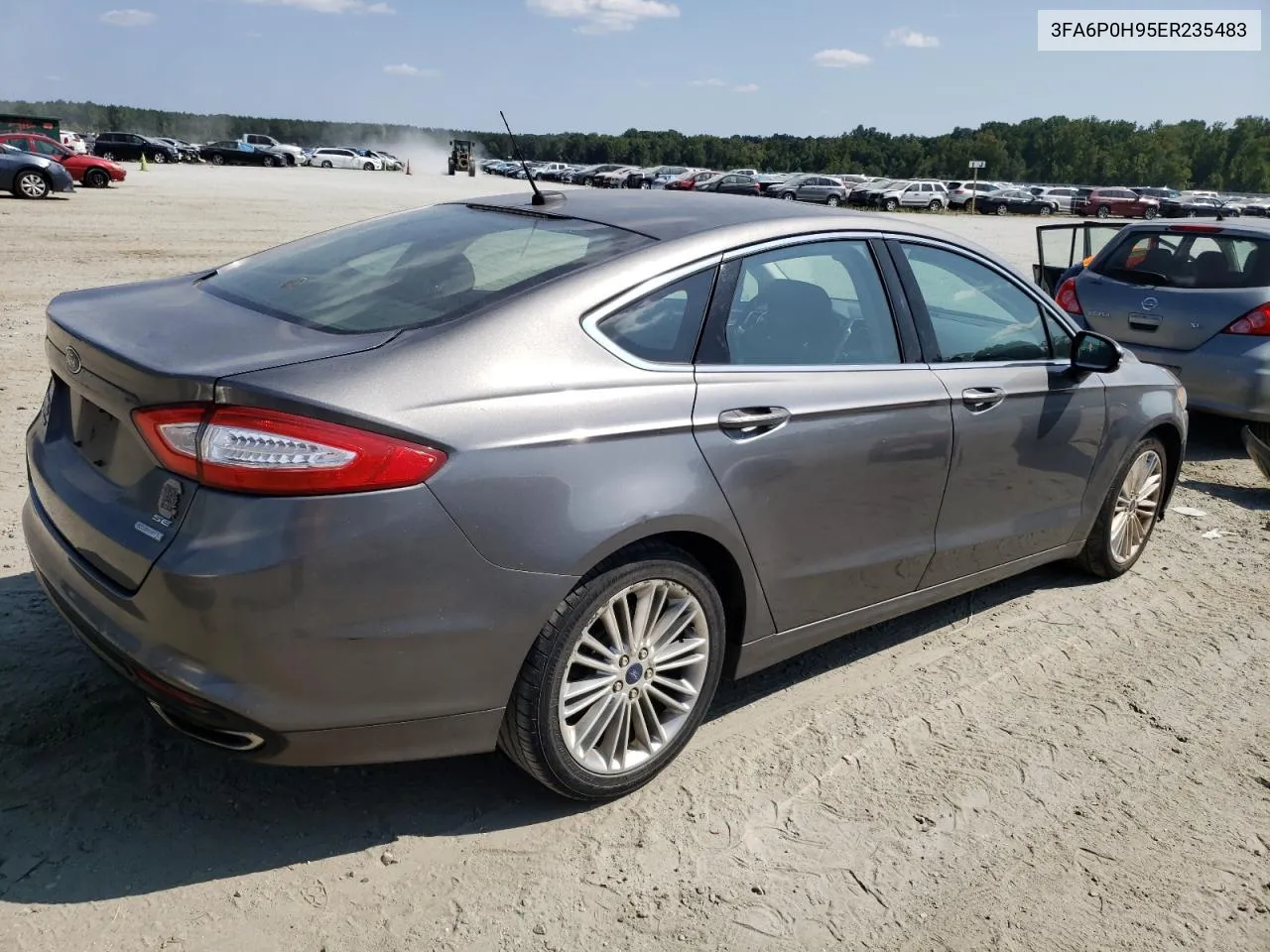 3FA6P0H95ER235483 2014 Ford Fusion Se