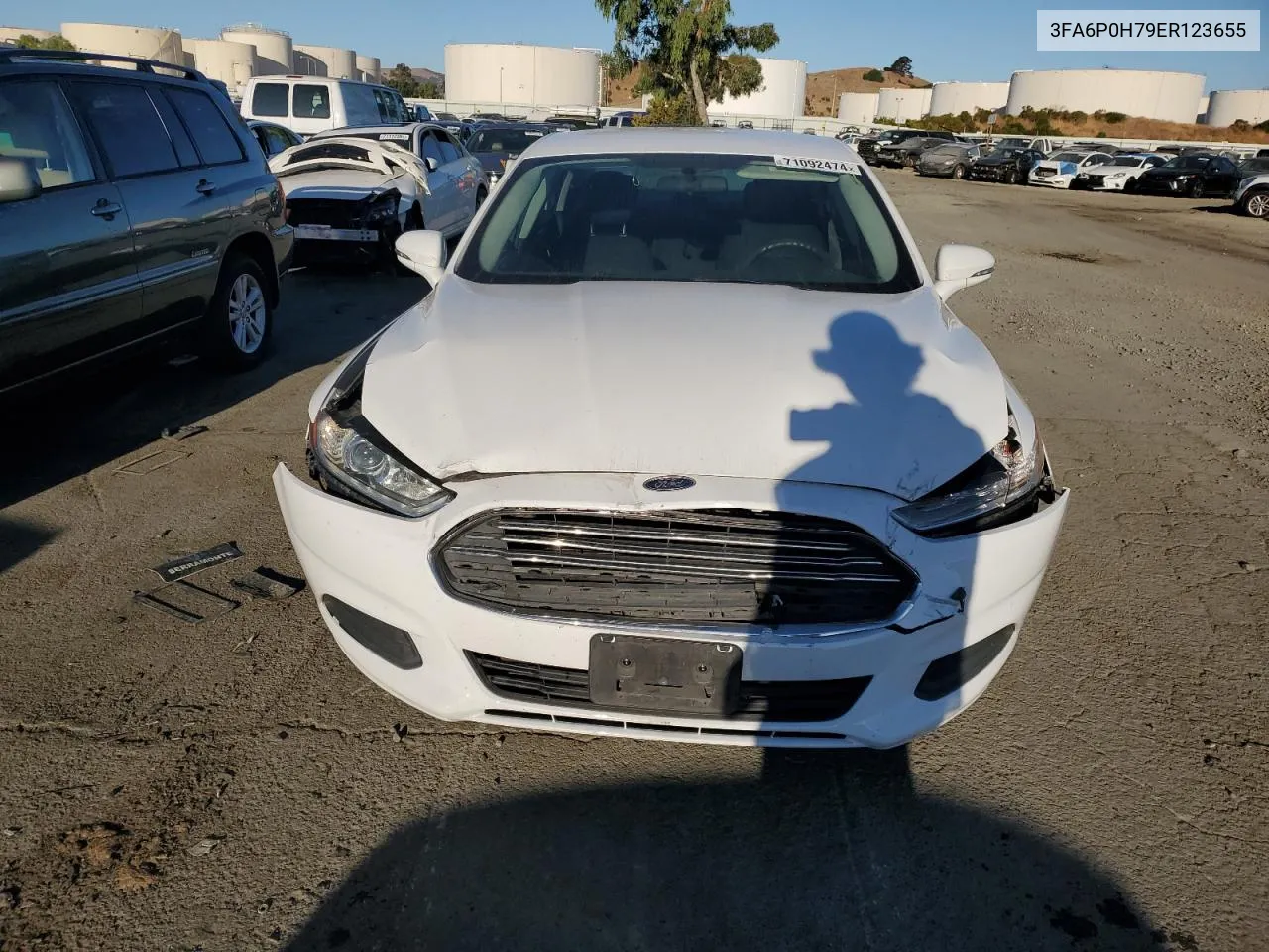 3FA6P0H79ER123655 2014 Ford Fusion Se